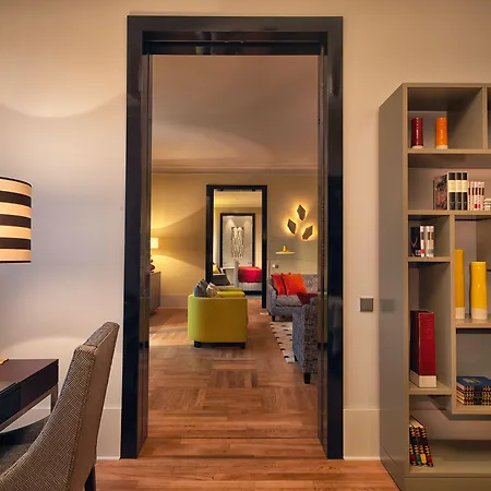 Otel De Rome 5*