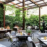 Hotel De Rome