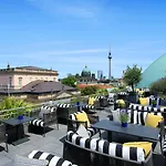 Hotel De Rome 5*