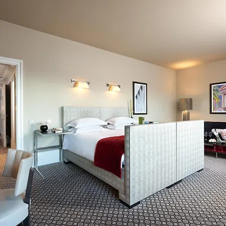 Rocco De Rome Hotel 5*