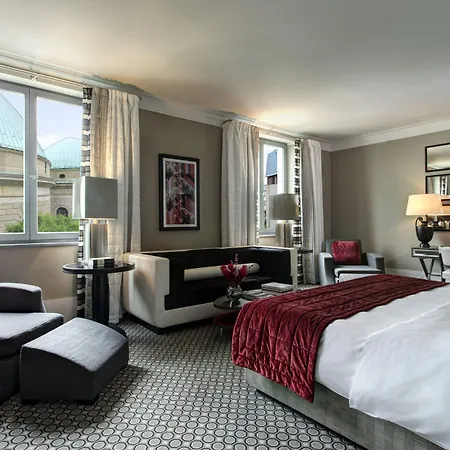 Szálloda De Rome 5*