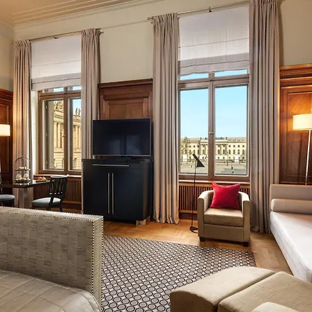 Hotel De Rome