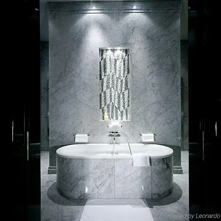 Hotel Rocco De Rome 5*