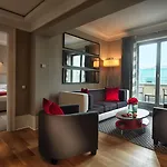 Hotel De Rome 5*